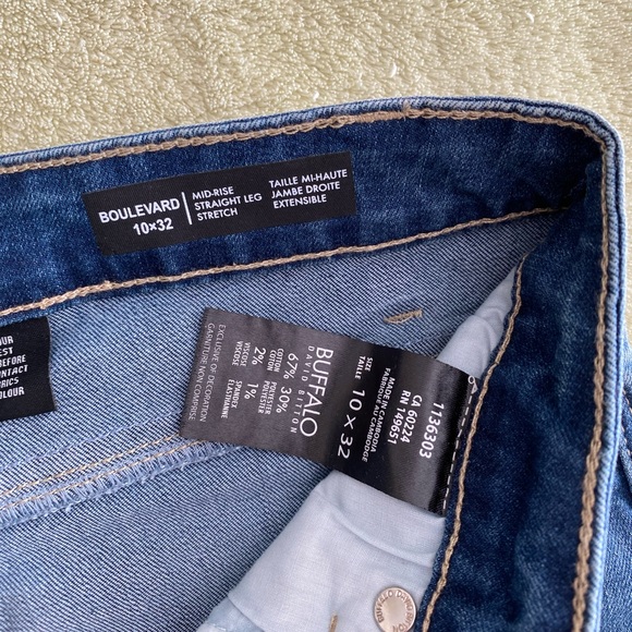 Jeans new with tag 10x32 - Picture 3 of 3